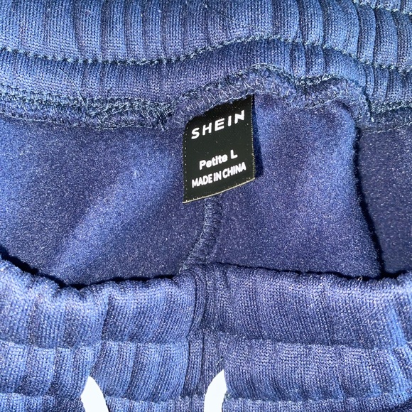 SHEIN PETITE slant pocket navy blue drawstring sweatpants. (Worn: 1) - Picture 3 of 3